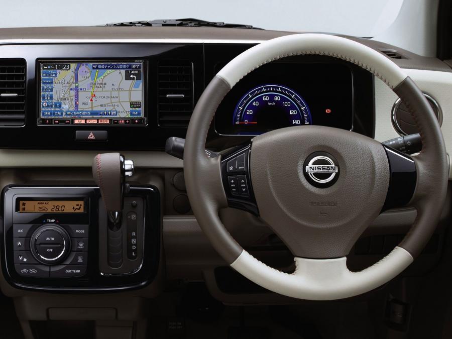  Nissan Moco Dolce 2013 года  (фото 3 из 5)